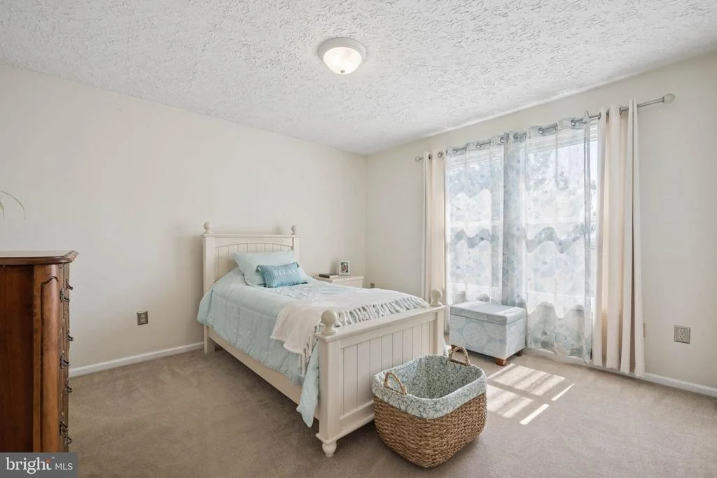 Photo of 6305 DERBY CIRCLE