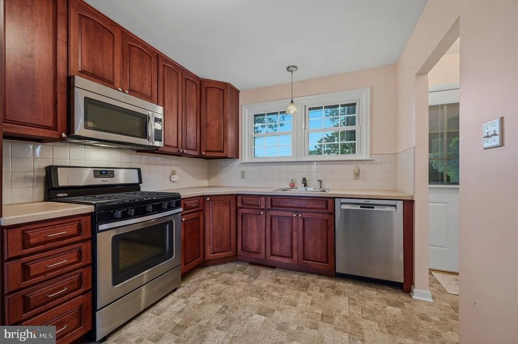 Photo of 308 BREWSTER DRIVE