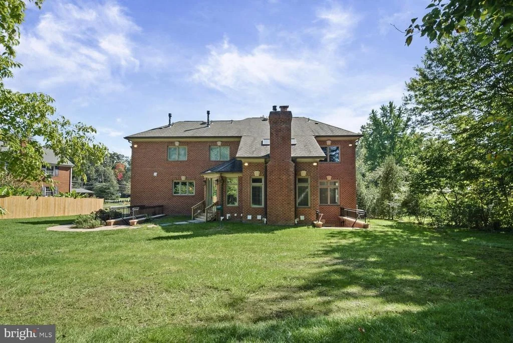 Photo of 9404 FOREST HAVEN DRIVE