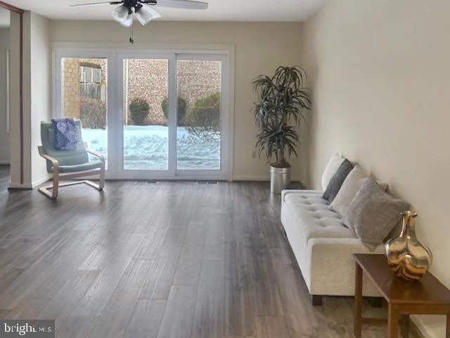 Photo of Unit 81D at 3630 GLENEAGLES DRIVE