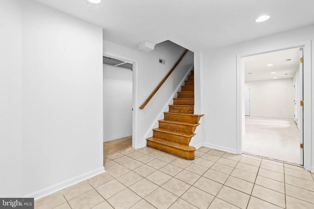 Photo of 8008 WASHINGTON DRIVE