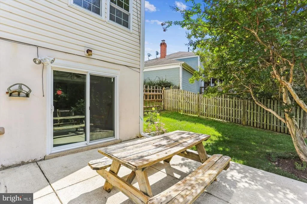 Photo of 927 POINTER RIDGE DRIVE