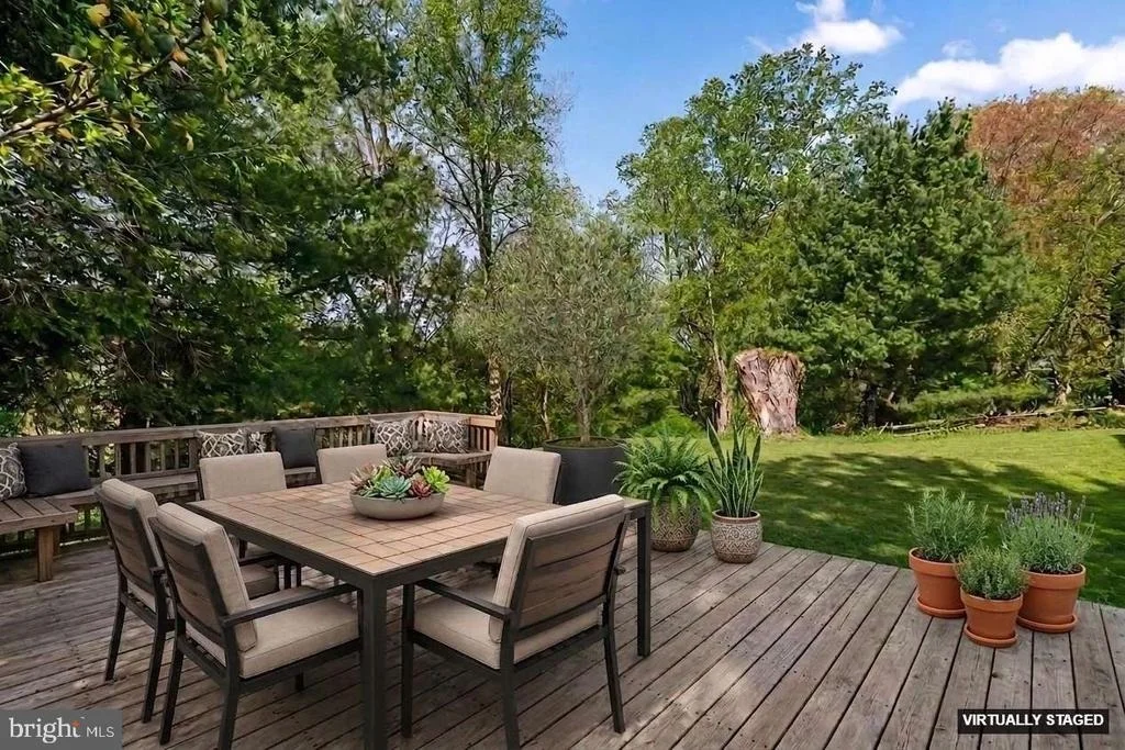 Photo of 1124 TANLEY ROAD