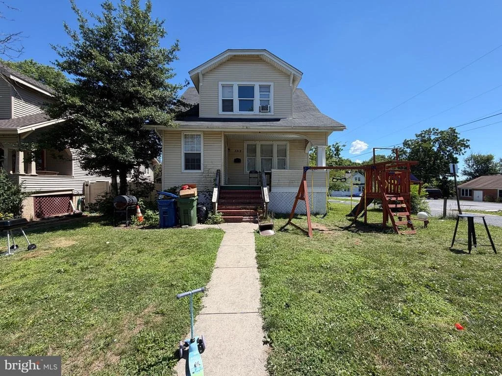 Photo of 3312 AILSA AVENUE