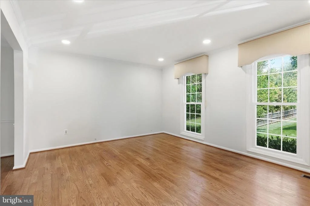Photo of 8615 AQUEDUCT ROAD