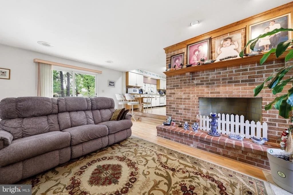 Photo of 1 MOSS VIEW LANE