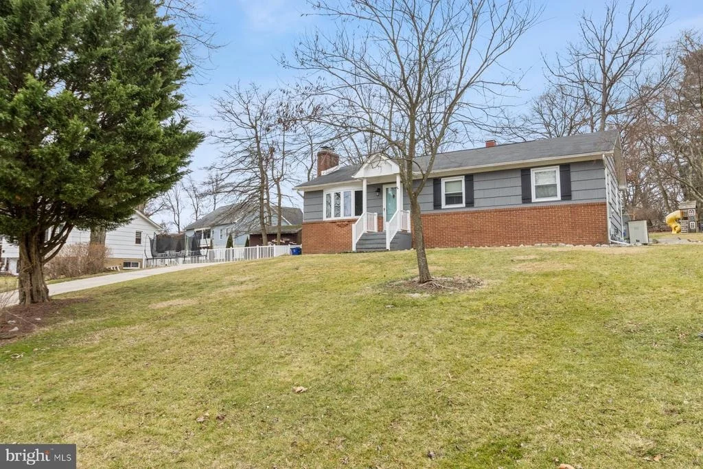 Photo of 5844 TIMBERVIEW DRIVE