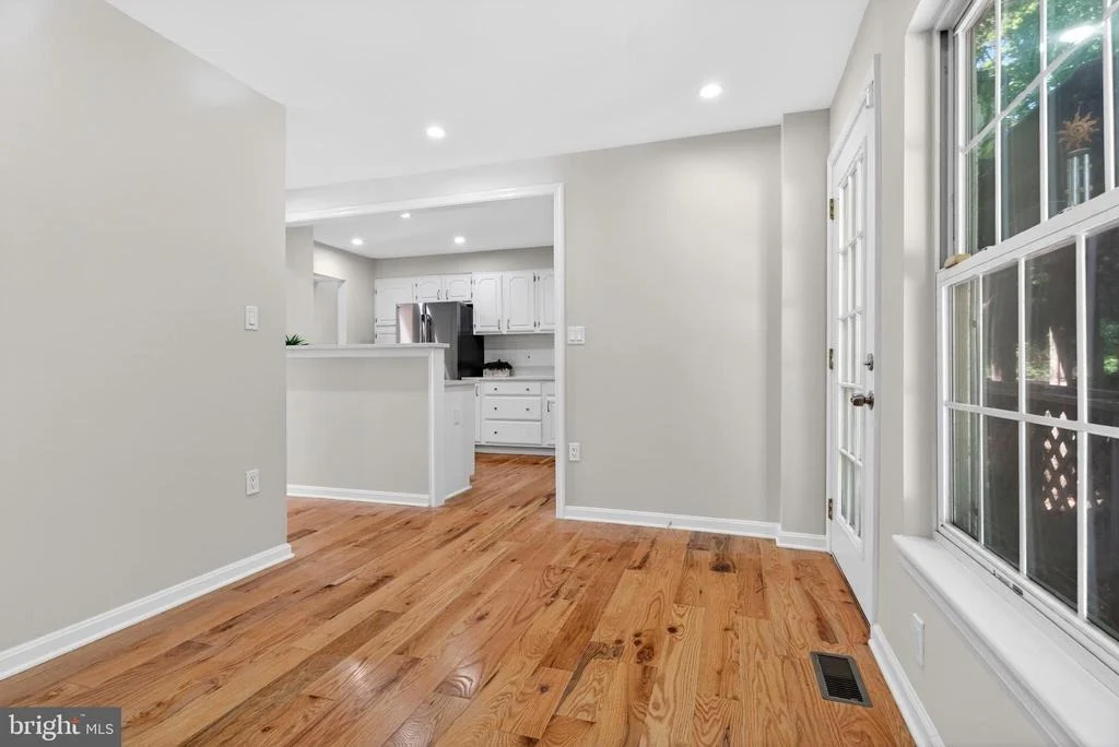 Photo of 9312 FOX RUN DRIVE