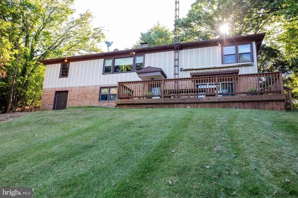 Photo of 7502 RIDGE ROAD