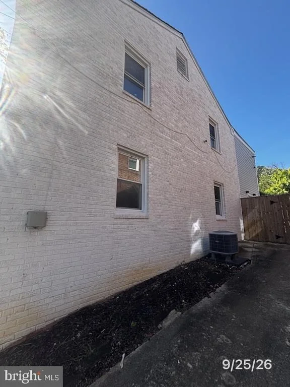 Photo of 749 ADRIAN STREET SE