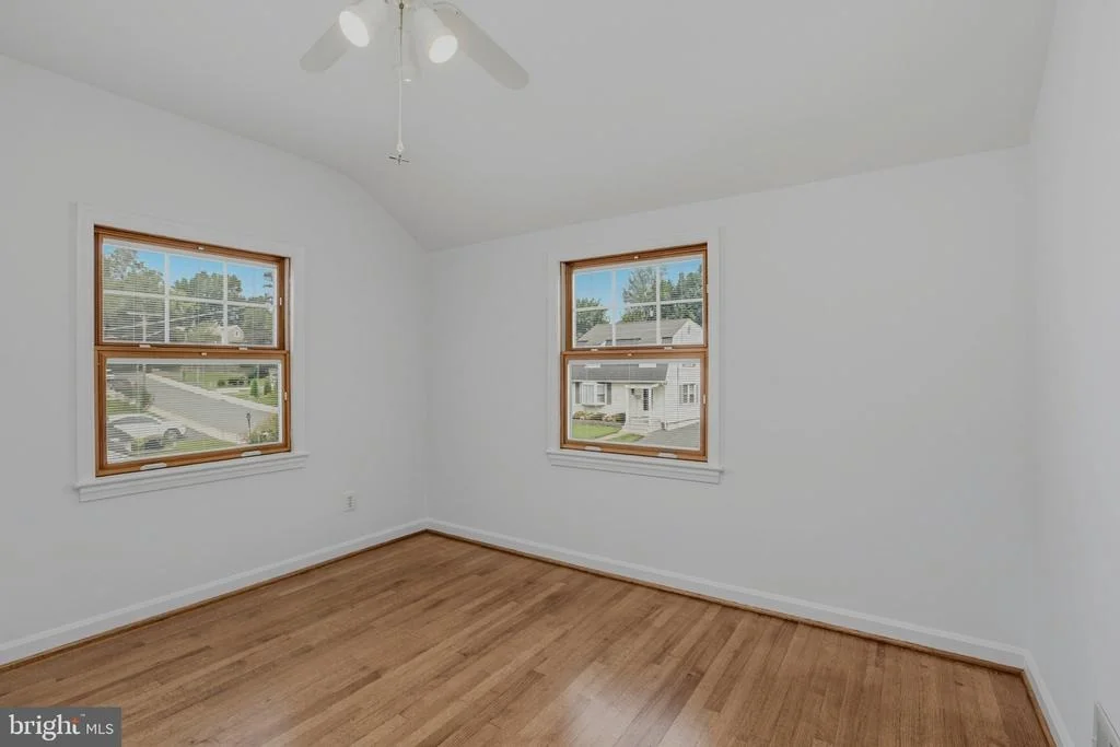 Photo of 717 MAPLETON ROAD
