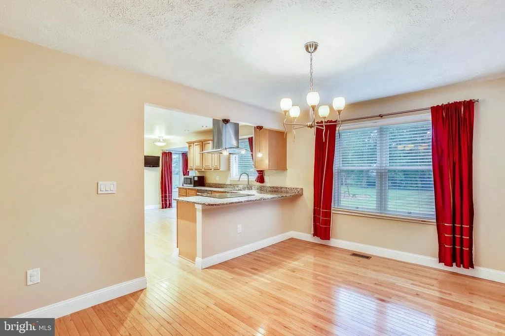 Photo of 15209 DONNA DRIVE