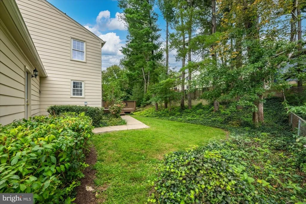 Photo of 8617 ETTA DRIVE