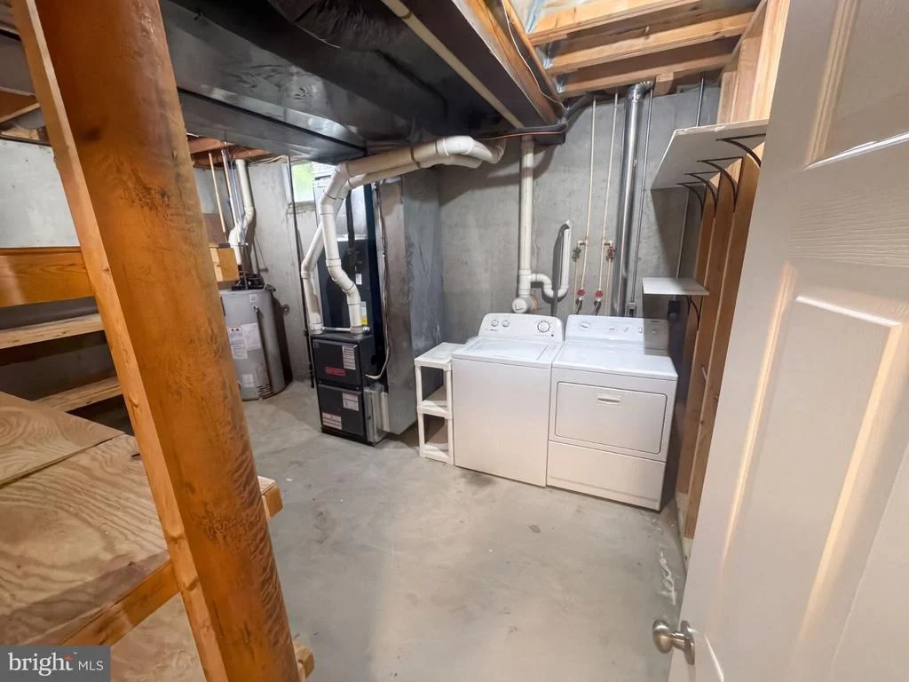 Photo of 8 MARINERS COURT