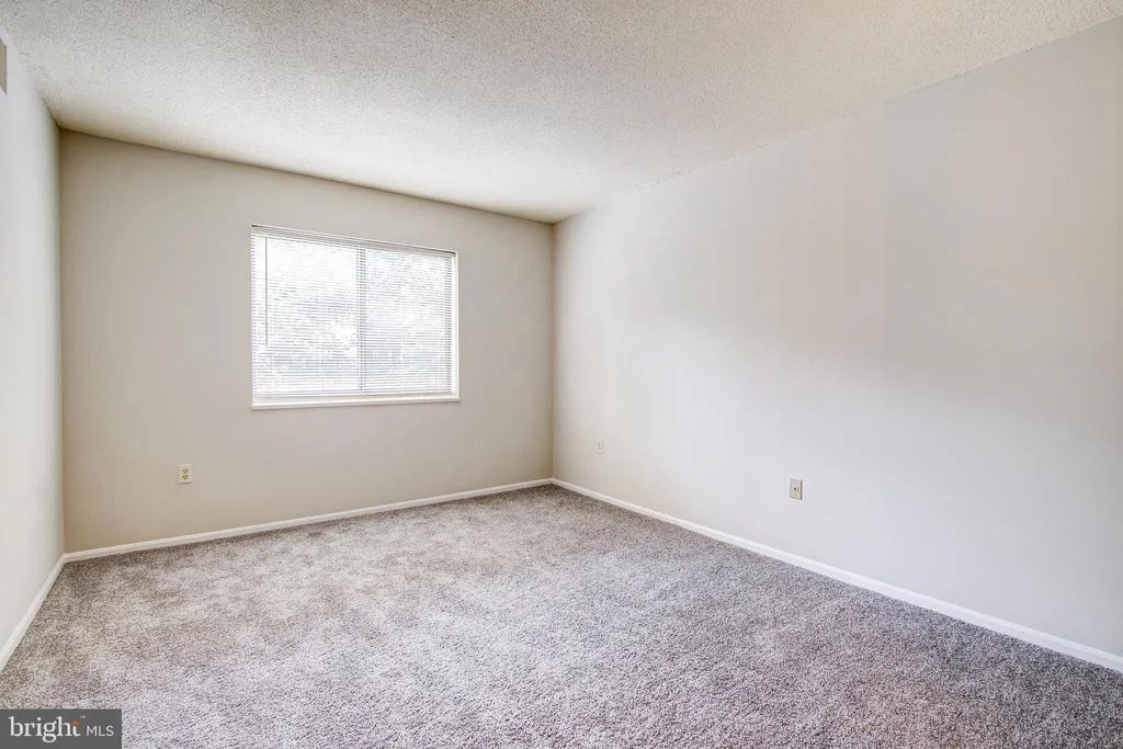 Photo of Unit 3306 at 15115 INTERLACHEN DRIVE