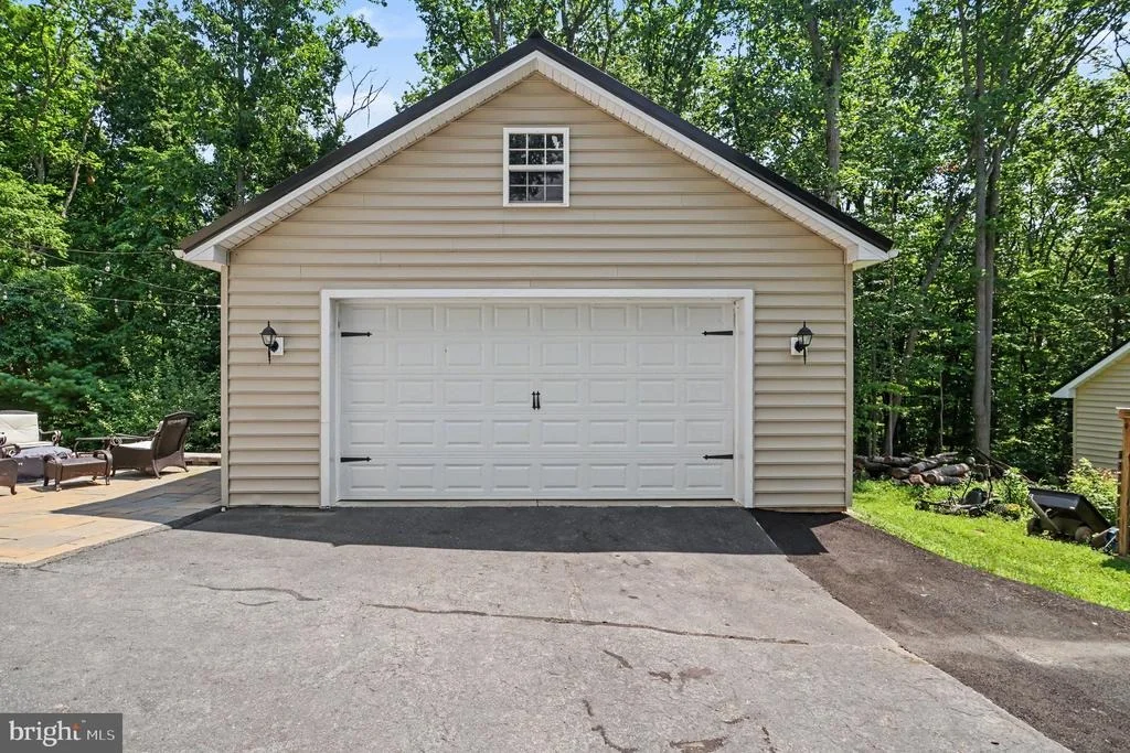 Photo of 4761 CAREA ROAD