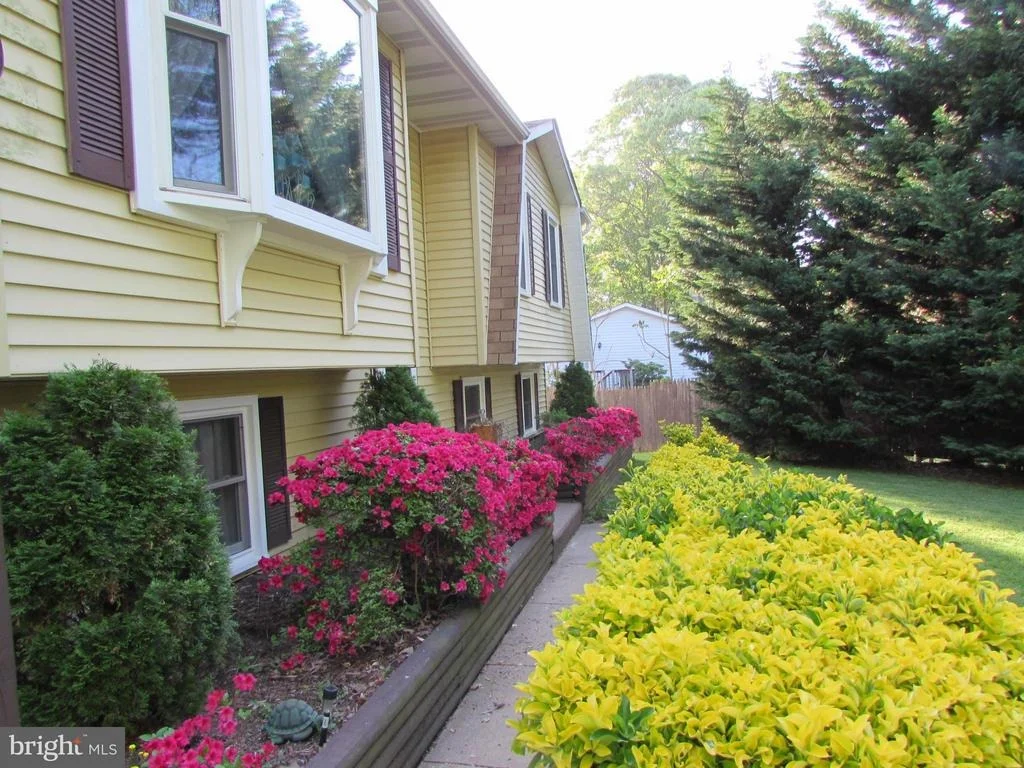 Photo of 1321 CALVERT BEACH ROAD