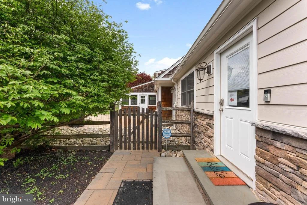 Photo of 682 WHIRLAWAY DRIVE