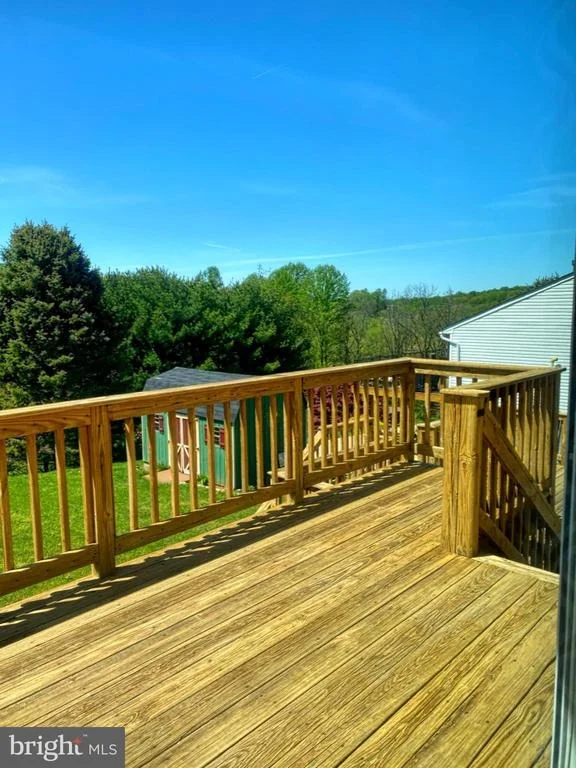 Photo of 210 CONTOUR ROAD
