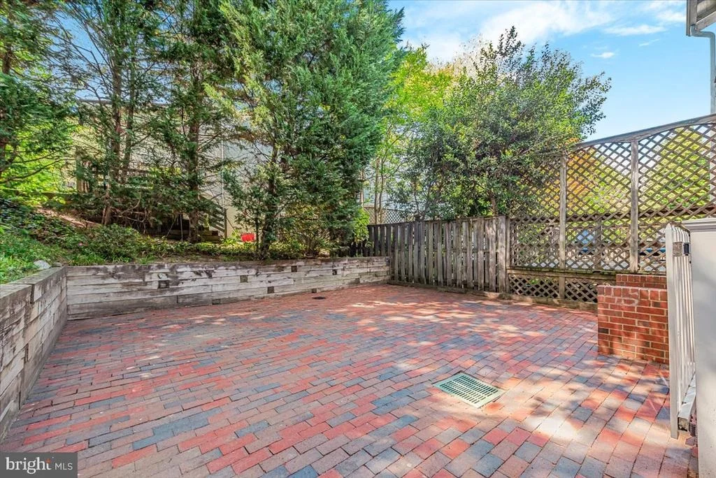 Photo of 4651 Q STREET NW