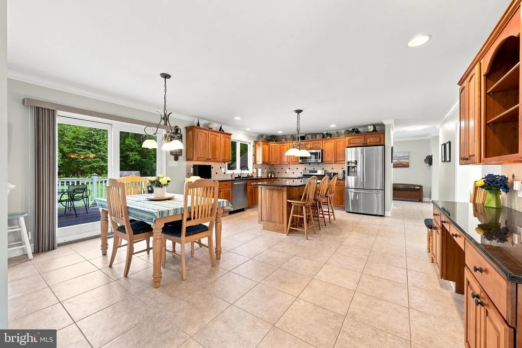 Photo of 646 ALBERTSON ROAD