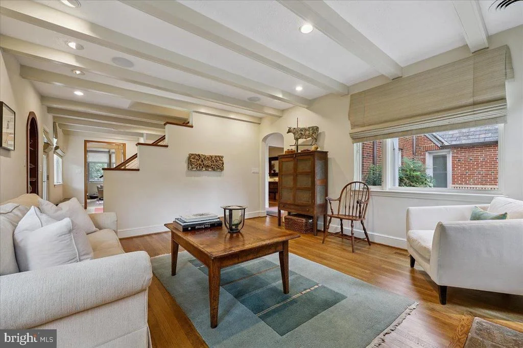 Photo of 1212 WOODSIDE PARKWAY