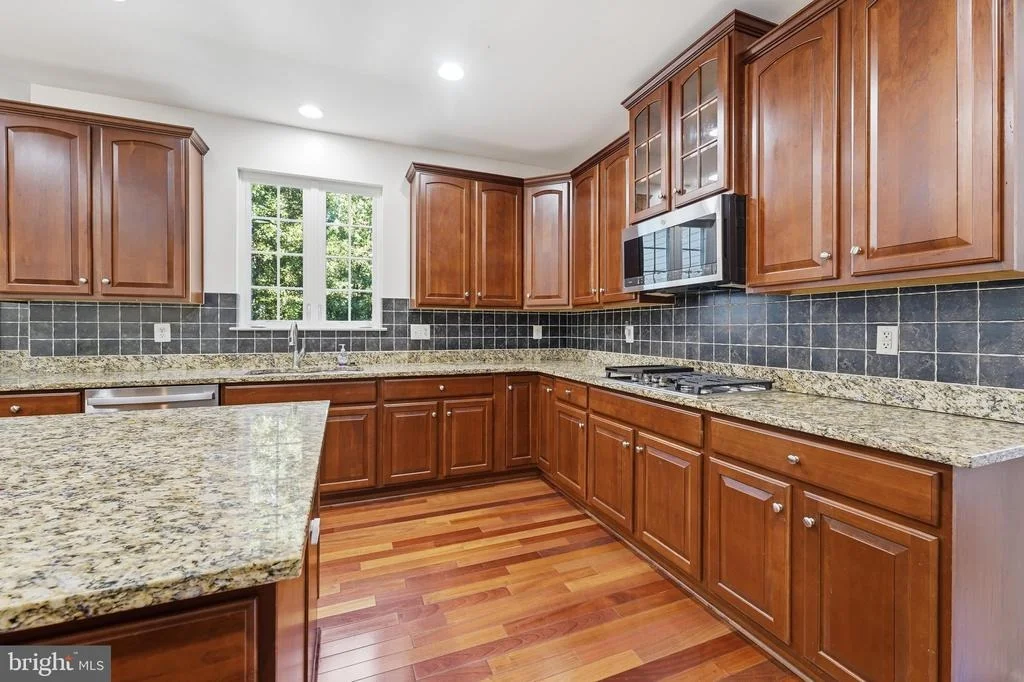 Photo of 2148 CHESTNUT LANE