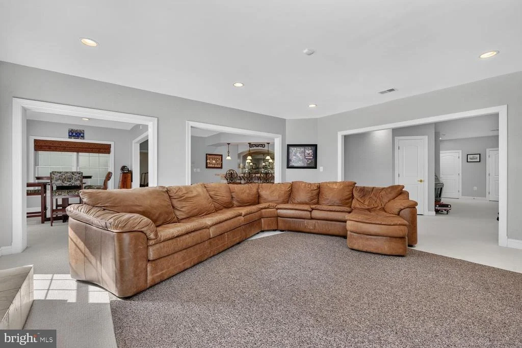 Photo of 6245 LINWAY TERRACE
