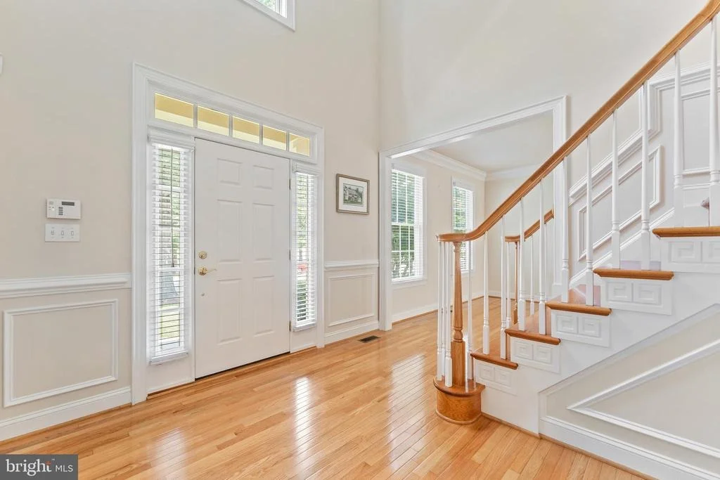 Photo of 16505 MURRAY PLACE