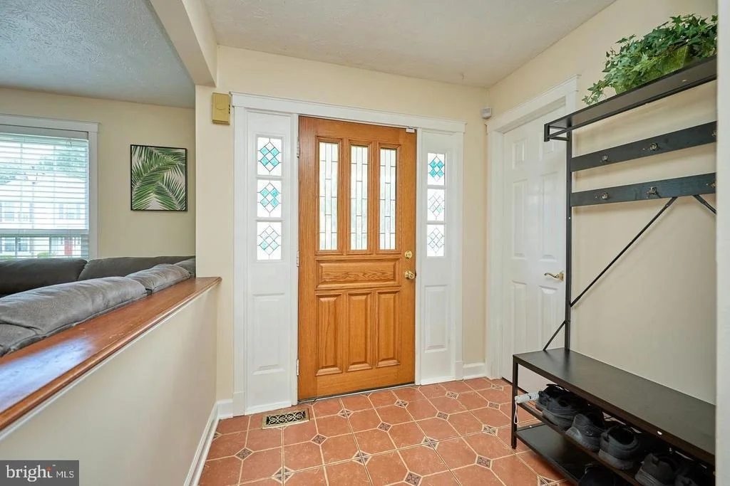 Photo of 806 RUST DRIVE NE