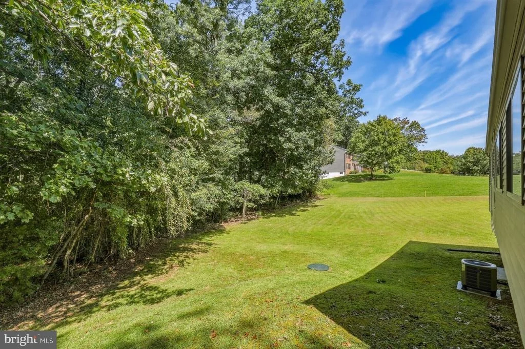 Photo of 3902 SHAKESPEARE WAY