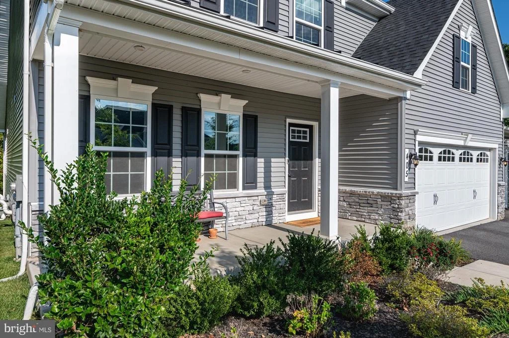 Photo of 405 POTOMAC VIEW PARKWAY