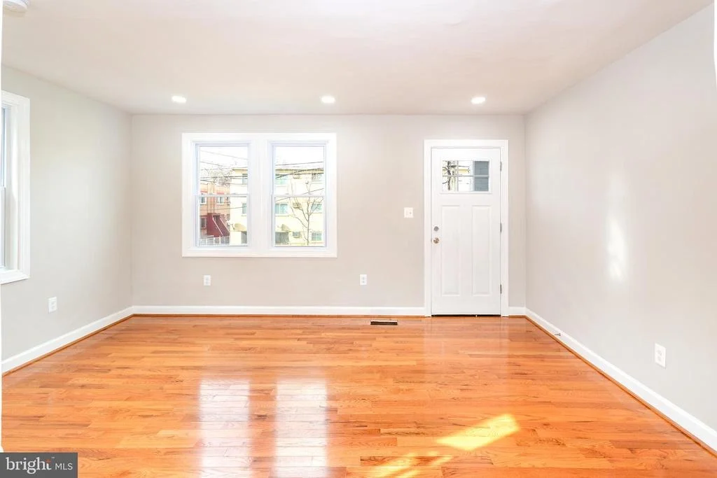 Photo of 4617 HILLSIDE ROAD SE