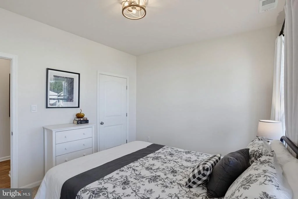 Photo of 30698 WATERFRONT DRIVE