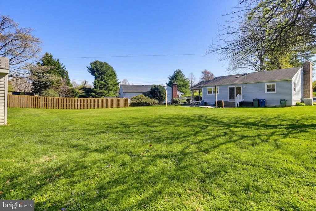Photo of 620 LEE WAY