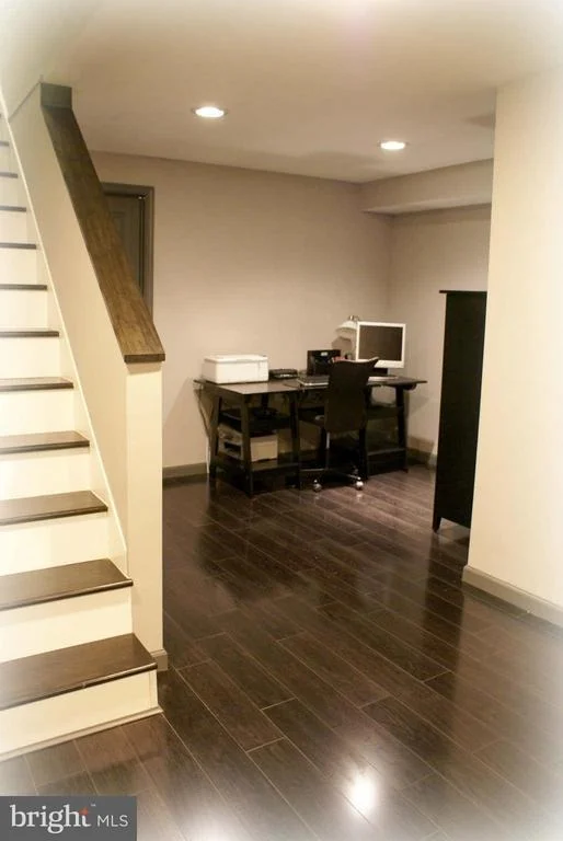 Photo of 8216 GLENDALE DRIVE