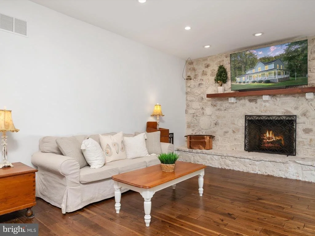 Photo of 6439 MEADOWLARK DRIVE