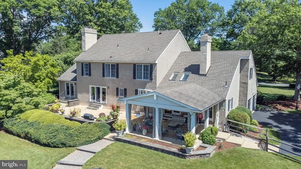 Photo of 24 MEADOW LANE