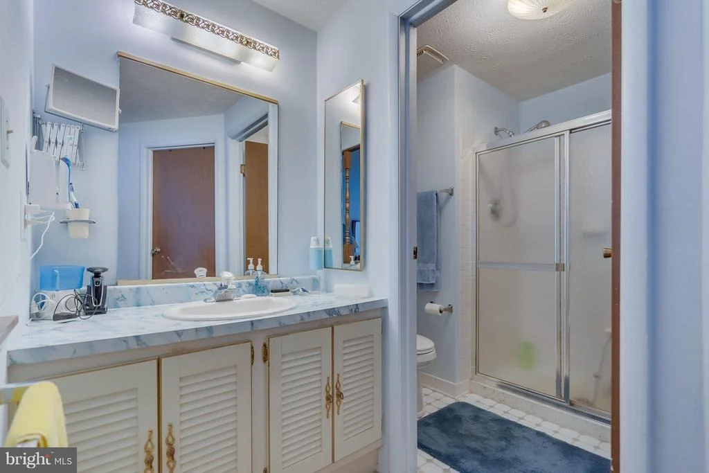 Photo of 112 APPLEGATE DRIVE