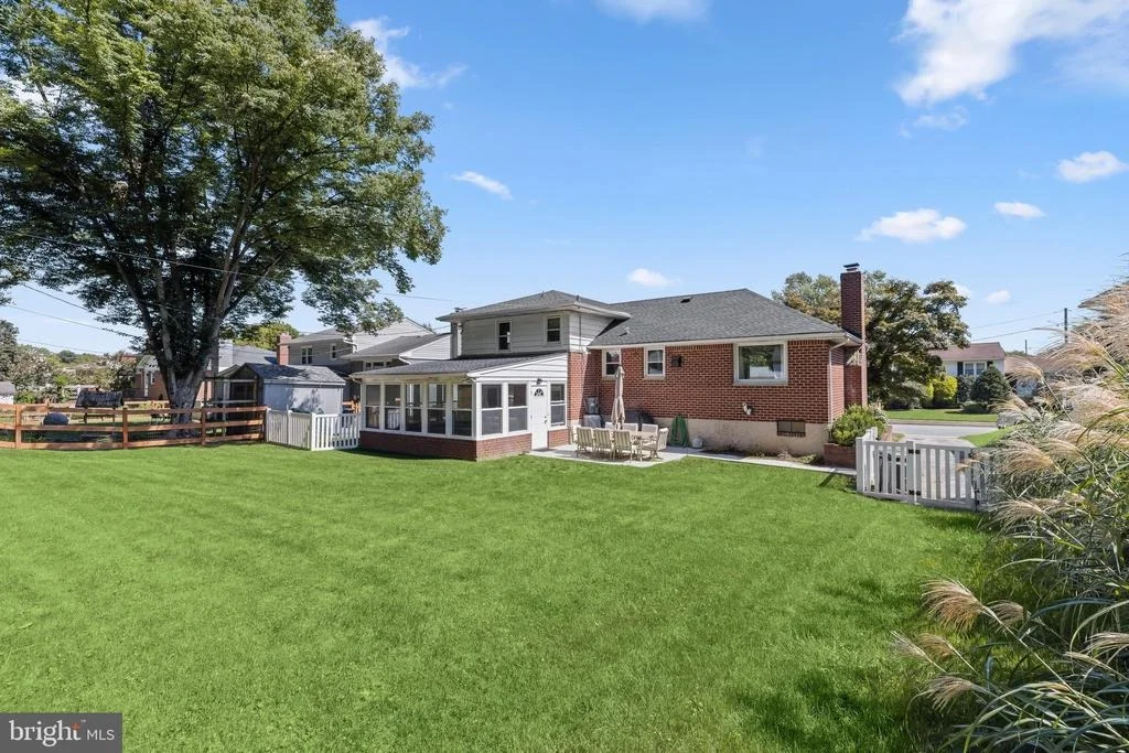 Photo of 906 SOUTHWICK DRIVE