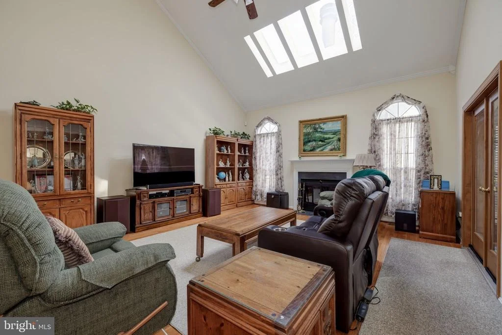 Photo of 6929 SPANKER DRIVE