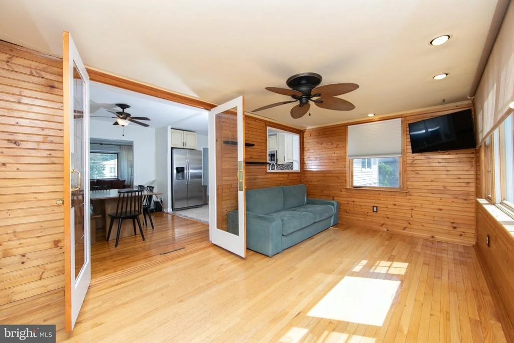 Photo of 787 LANCING ROAD