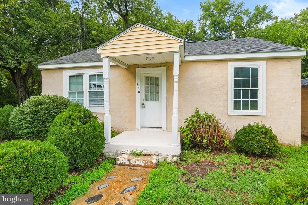 Photo of 1470 EVERETTS CORNER ROAD