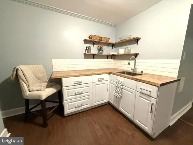 Photo of 1219 DOWNS DRIVE
