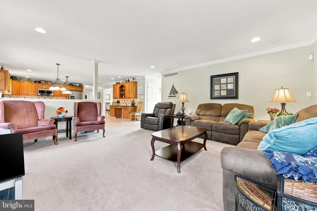 Photo of 646 ALBERTSON ROAD