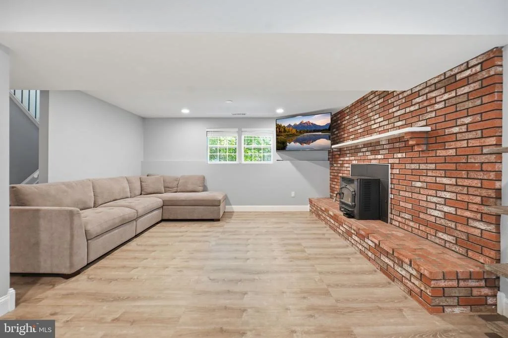 Photo of 2110 HALLMARK DRIVE