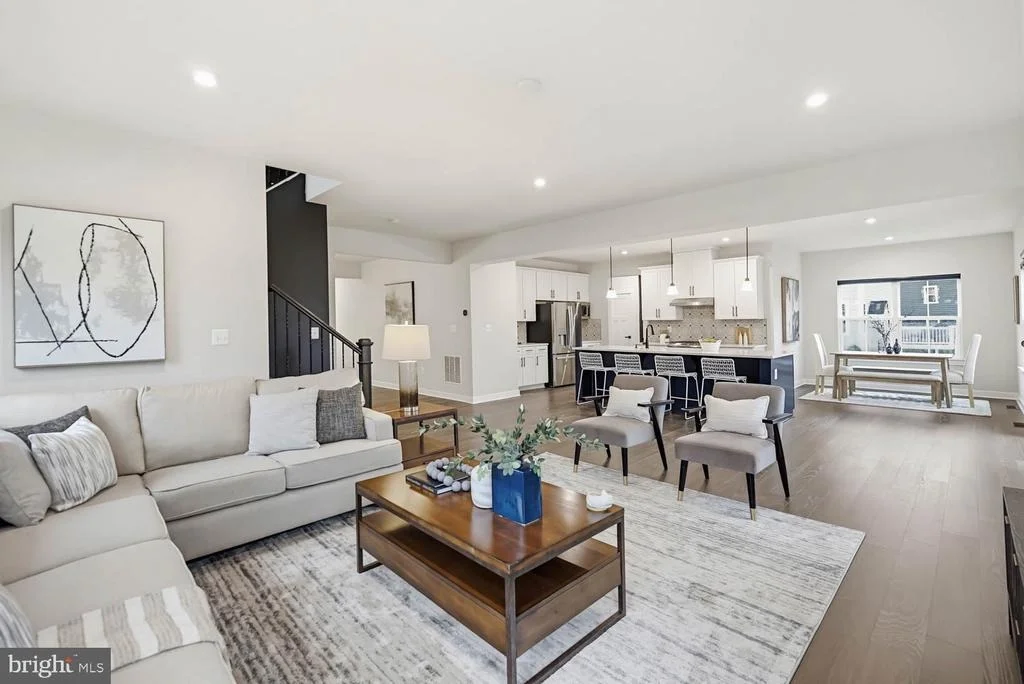 Photo of 10907 GREEN LEAF RUN