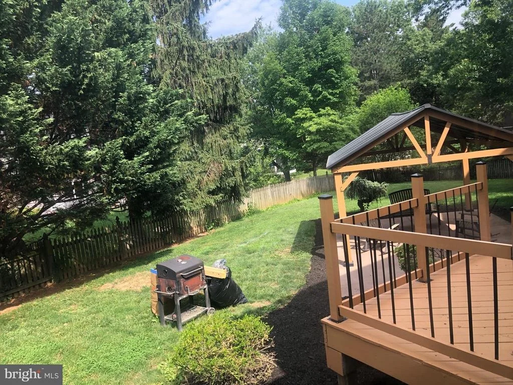 Photo of 2212 BANNER HILL ROAD