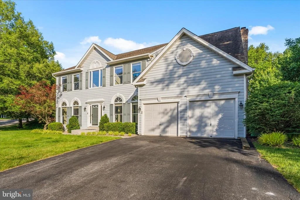 Photo of 9009 SHADYBROOK DRIVE