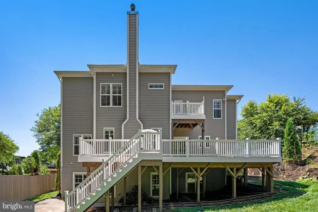 Photo of 8404 STONEWALL DRIVE